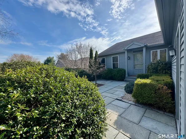 19 Juniper Meadow Road #19, Washington, CT 06794