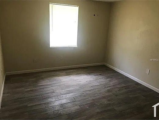 5th image of 9411 N Mulberry St APT D