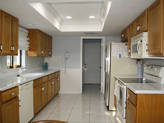 5th image of 2505 Locksley St