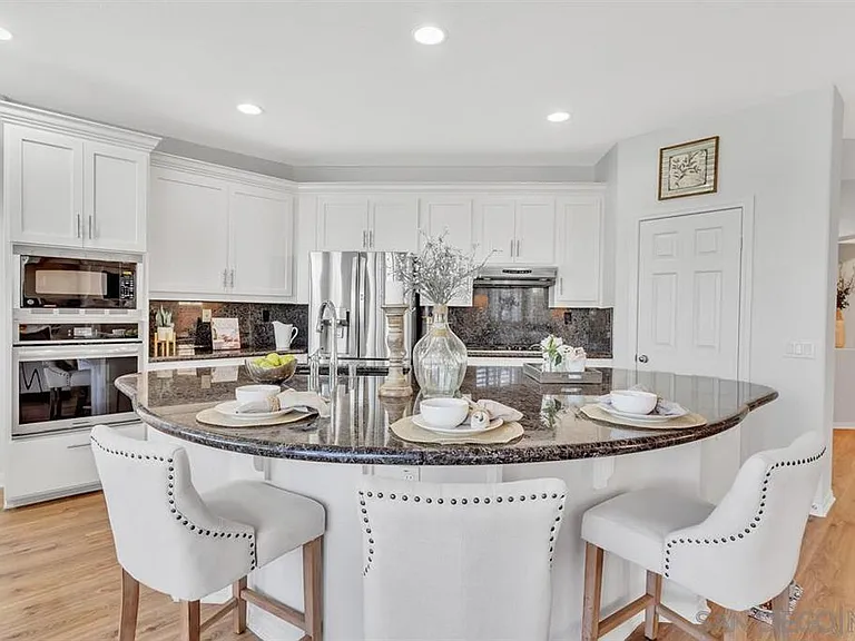 46048 Paseo Gallante — Photo 26