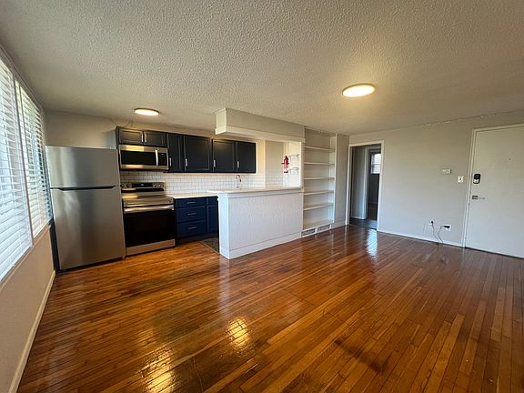 5th image of 3917 Wyoming St #4