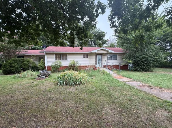 106 S 4th Ave, Stroud, OK 74079