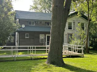 4364 S Center Rd, Rochelle, IL 61068