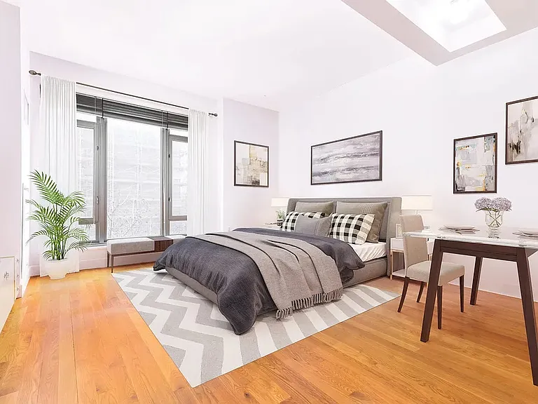 315 Gates Ave #3D — Photo 1