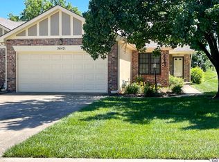 5643 SW Barrington Ct N, Topeka, KS 66614