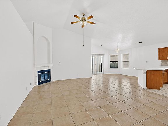 2nd image of 3019 Glorieta Meadows Dr NE