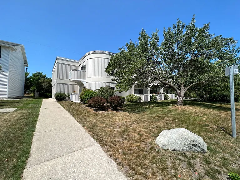 124 Beech St #203 — Photo 22