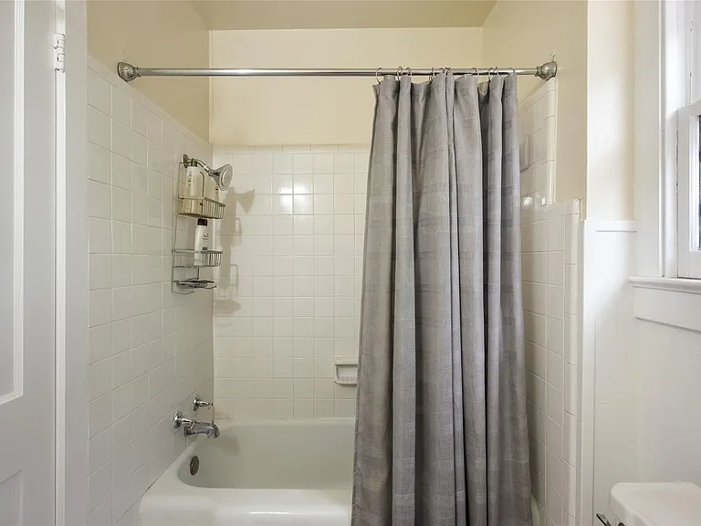 706 Patterson Ave #1/2 — Photo 14