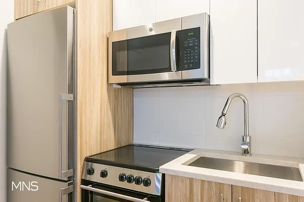 Rented by MNS Marketing | media 3