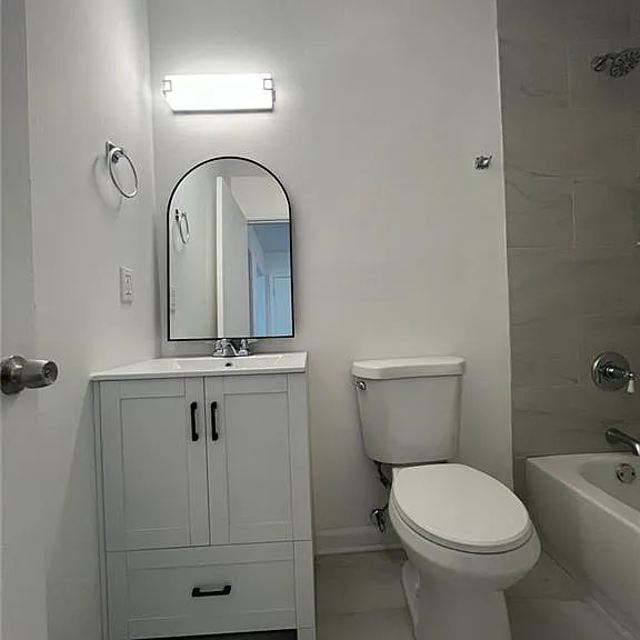 2082 Lenoa Ln — Photo 10