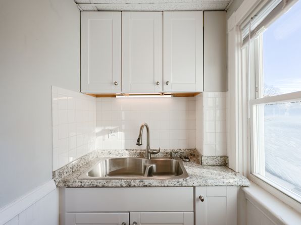 327 High St APT 3F