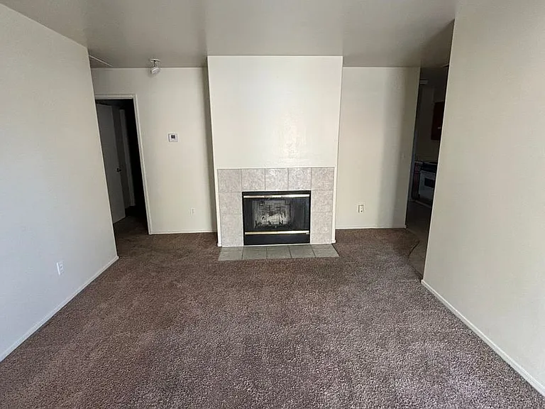 012- 4115 Ardmore Ave — Photo 6