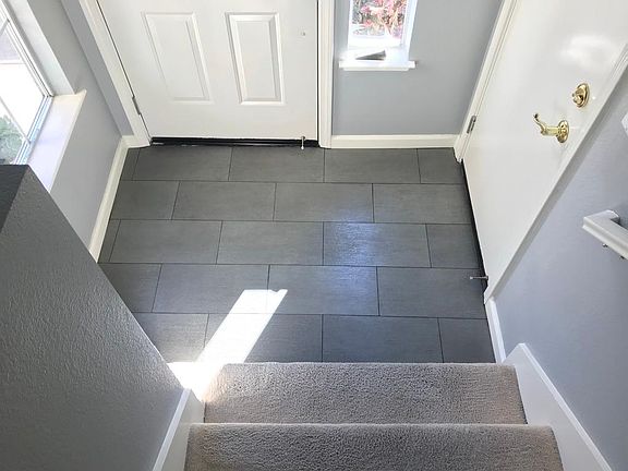 new porcelain tiled entry