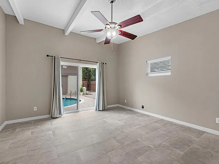 227 Faust Ln — Photo 24