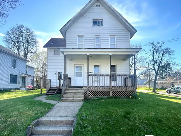 38 Sampson St, Jamestown, NY 14701