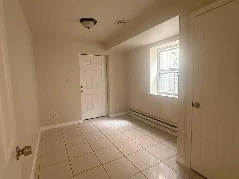 285 S 6th St #1F — Photo 13