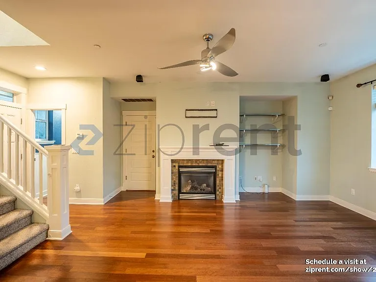 18331 35th Dr SE — Photo 3
