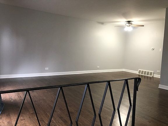 3rd image of 8884 N Prospect St #8884