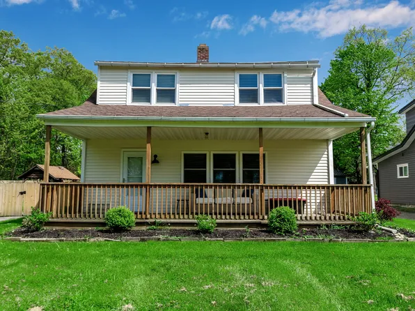 9219 Lakeside Rd, Angola, NY 14006