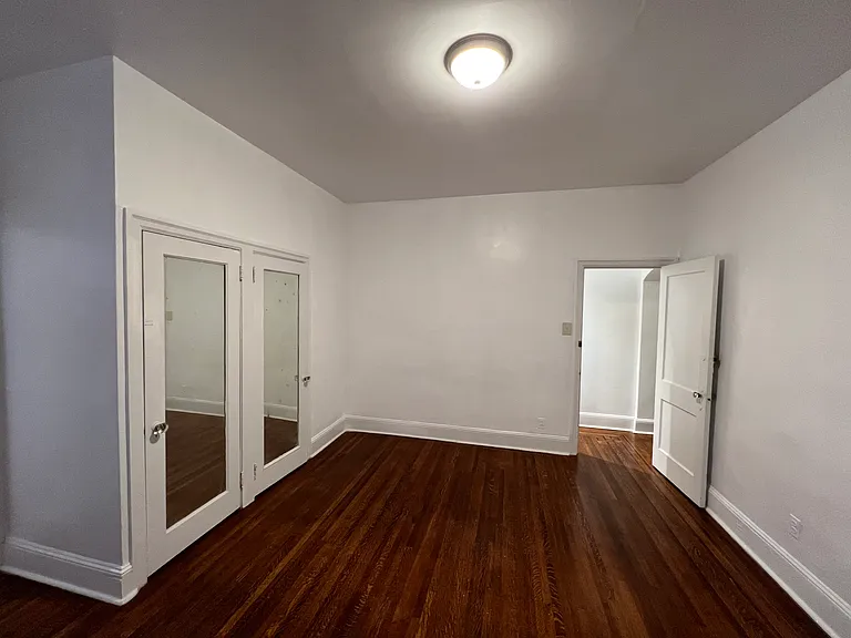 522 S 46th St #1 — Photo 14