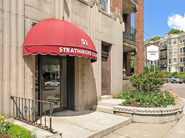 52 Strathmore Rd #25 — Photo 13