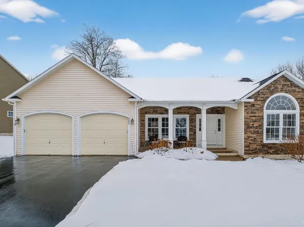 3295 Oak Brook Rd, Baldwinsville, NY 13027