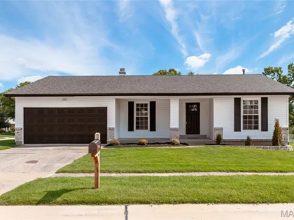 1356 Boardwalk Ave, Florissant, MO 63031