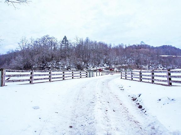 3rd image of 0 Modoc Rd