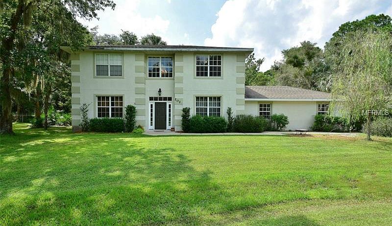 1st image of 2024 Quail Hollow Dr