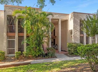 536 Orange Dr APT 23, Altamonte Springs, FL 32701