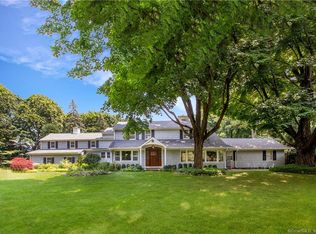 333 Webbs Hill Rd, Stamford, CT 06903