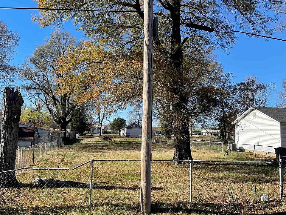 2nd image of LOT 15 Royal St