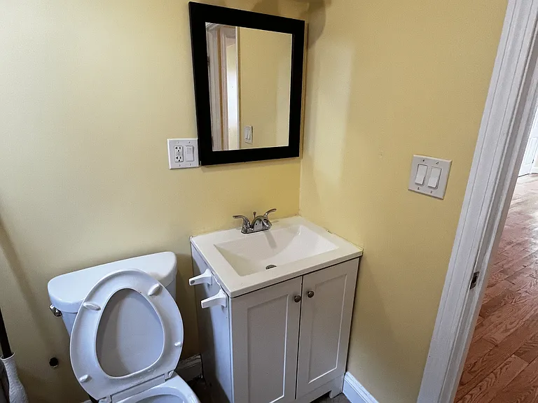 126 Armandine St #2 — Photo 9