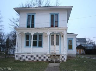 112 S Walker St, Bronson, MI 49028