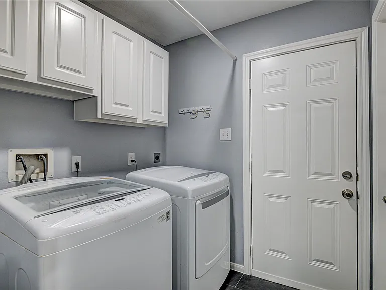 1214 Cleveland St — Photo 12