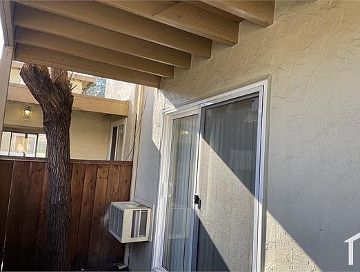 5th image of 991 Ravenscourt Ave