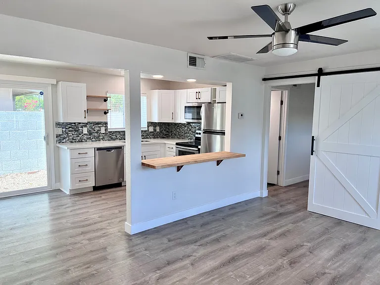 4917 E Indian School Rd #4 — Photo 18