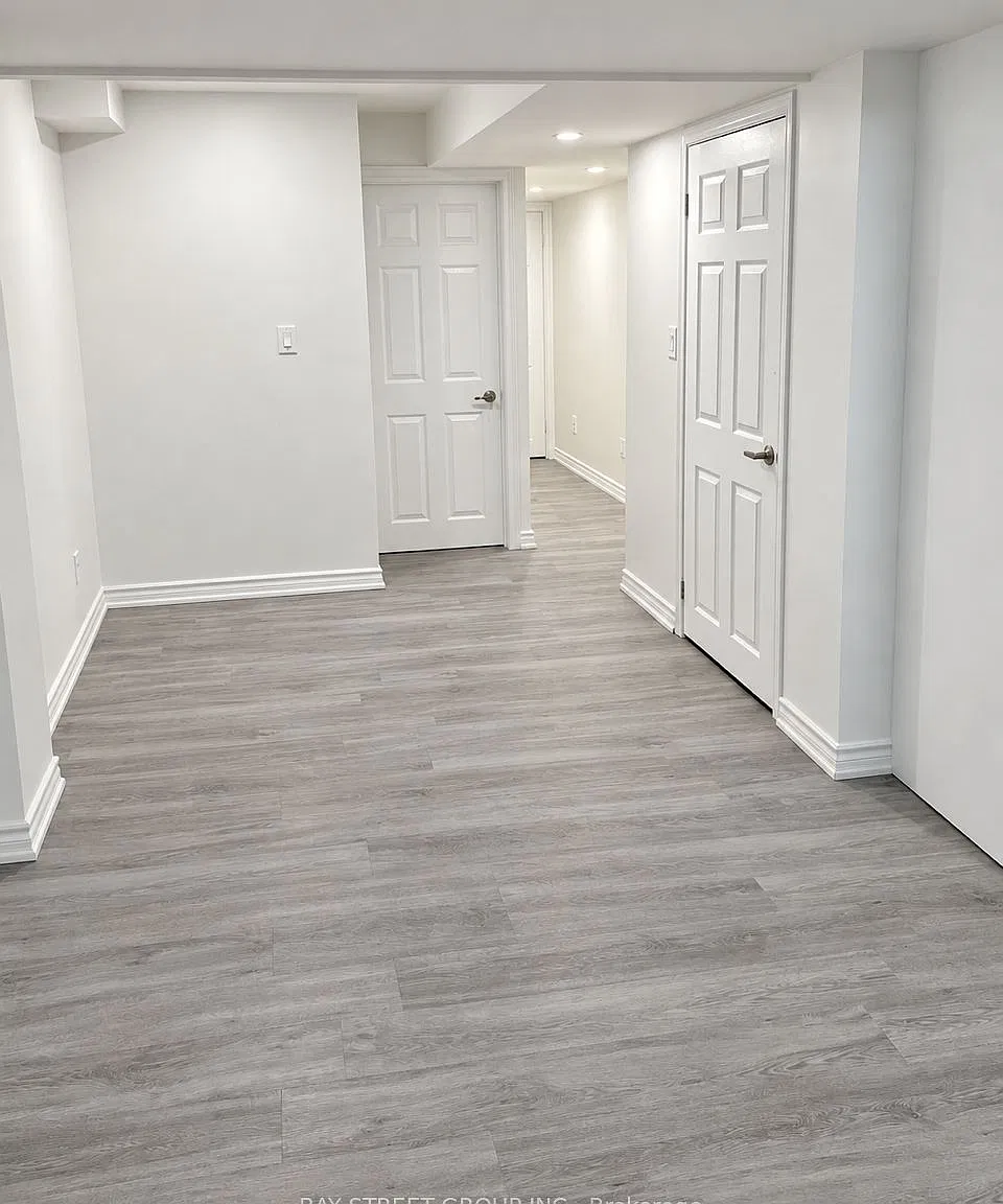 2 bed, $1,800 — Photo 4