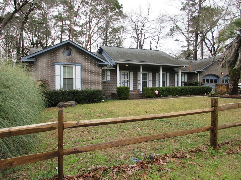 1st image of 111 Bob White Ln