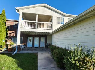 938 Boulder Trl, Racine, WI 53406