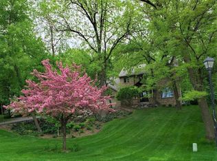 1565 Viewcrest Ln, Burnsville, MN 55306
