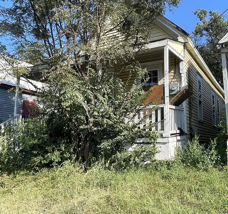 1st image of 335 28th St