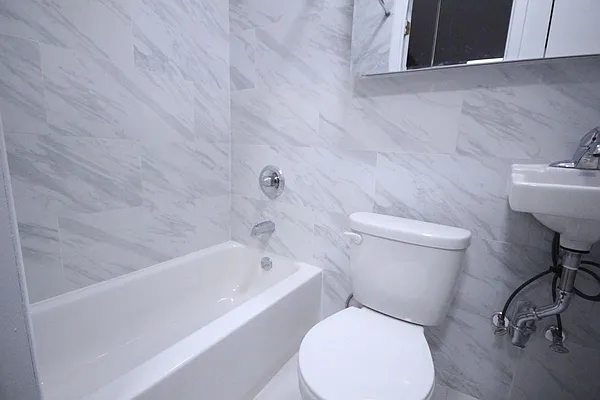 Rented by Compass | media 10