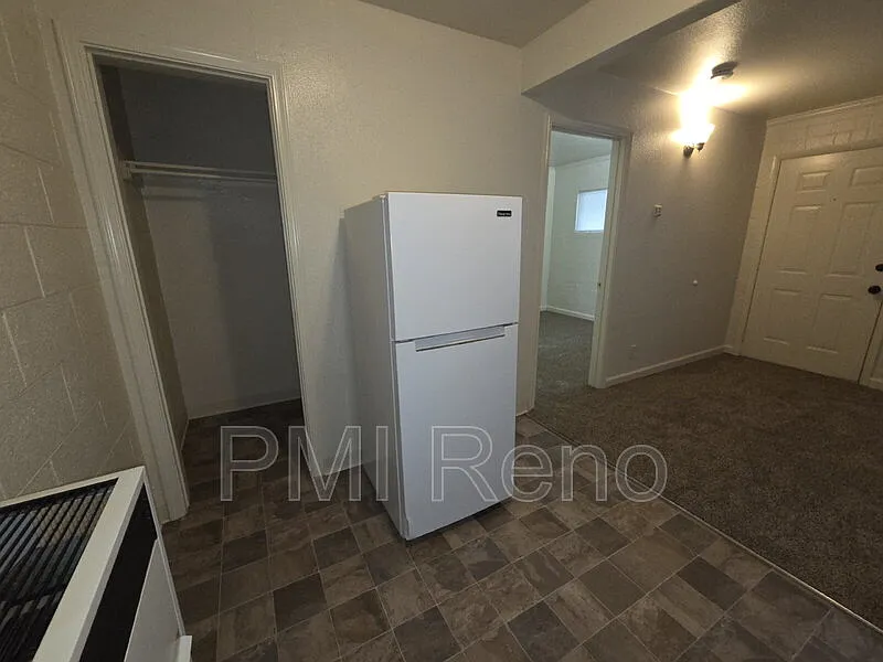 1 bed, 1.0 bath, 380 sqft, $1,120 — Photo 4