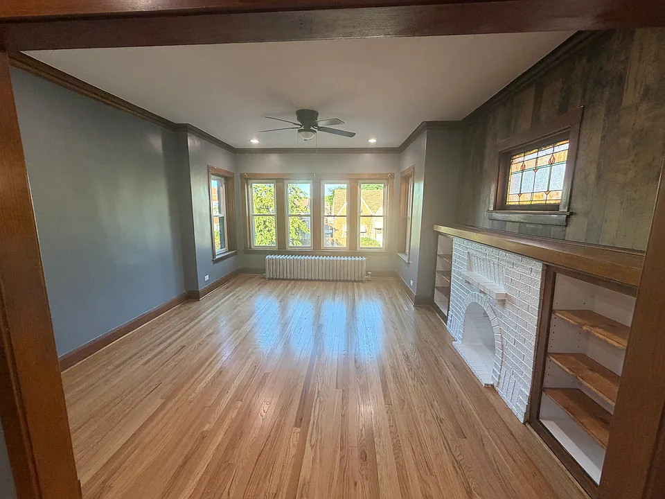 1406 N Luna Ave #2