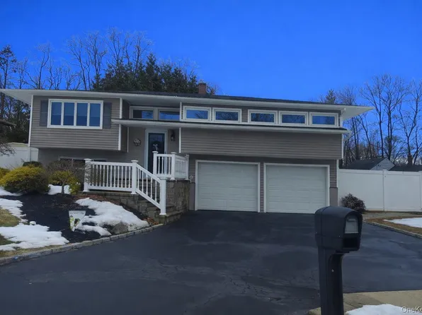 113 Lenore Lane, Centereach, NY 11720