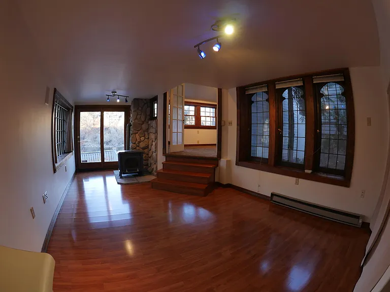 2104 W Clarke Ave — Photo 15