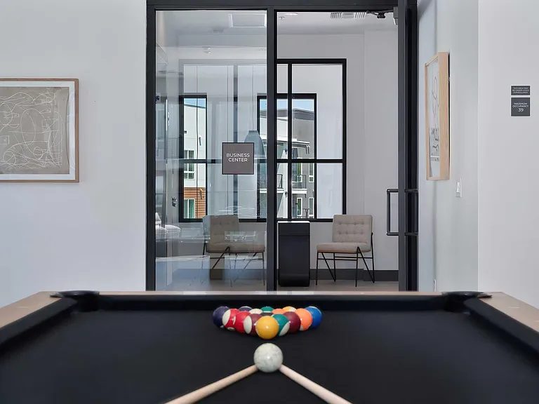 Halcyon Apartments — Photo 45