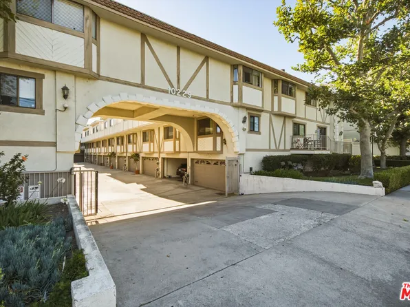 10229 Variel Ave Unit 12, Chatsworth, CA 91311