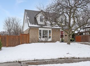 1343 Janina Blvd, Burlington, ON L7P 1K5